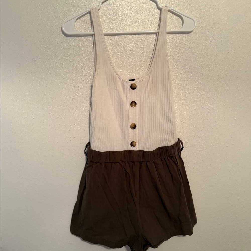 SHEIN women’s  Sleeveless Buttoned Romper - Cream and Brown